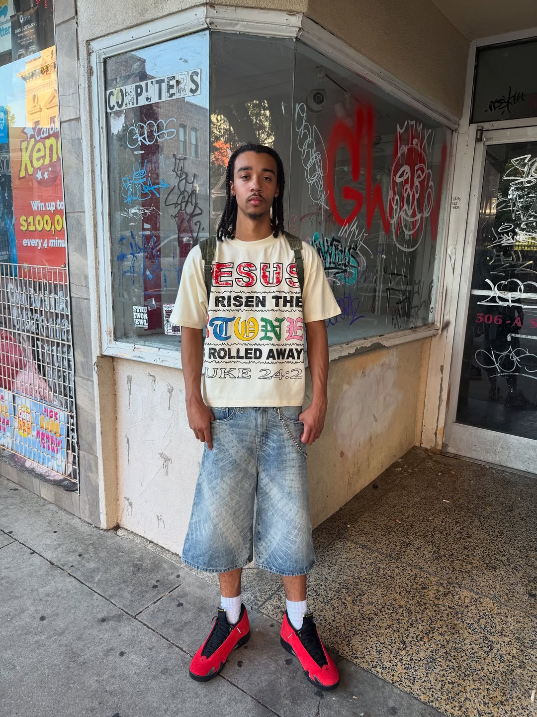 “JESUS RISEN” Statement Tee